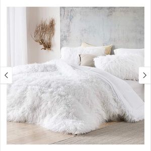 The Bare Himalayan Yeti Pure White Coma Inducer Oversized Comforter - Queen